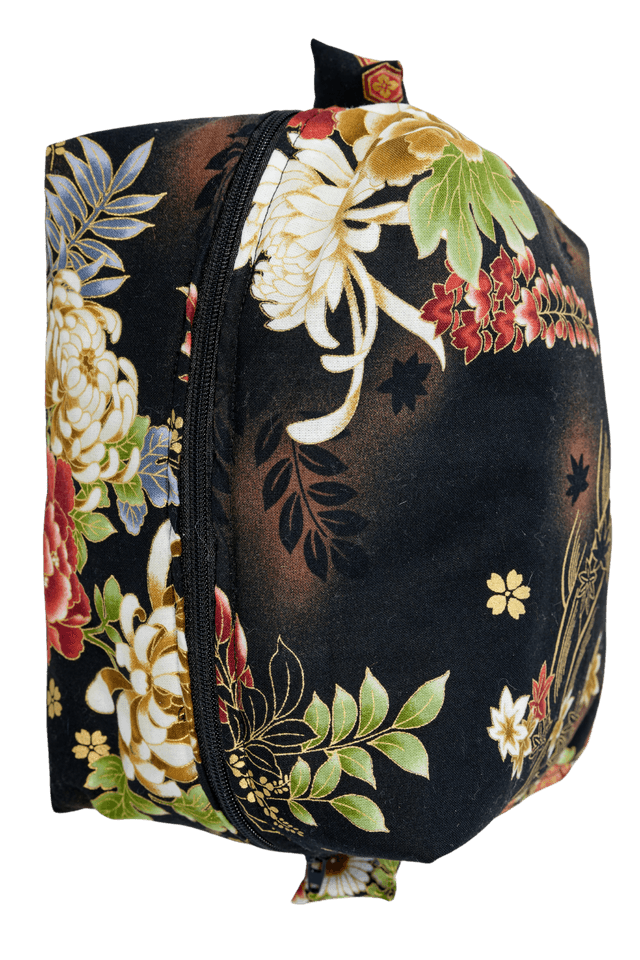 Trousse de toilette artisanale en tissu japonais – Motifs floraux traditionnels